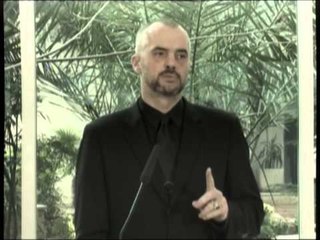 HUMAN RIGHTS WATCH BERISHA TE MOS NDERHYJE NE HETIMIN E 21 JANARIT LAJM