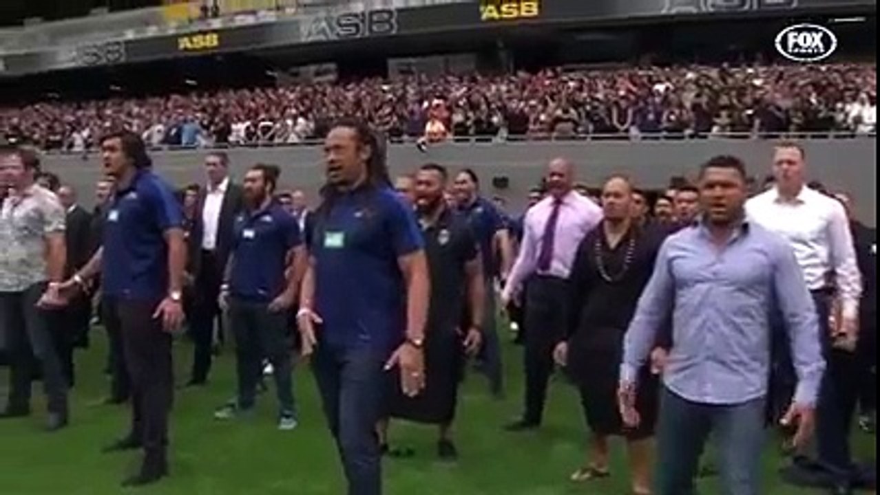 Jonah Lomu's former teammates perform an emotional final haka
