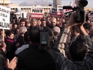 RAMA NE PROTESTE KRYESOCIALISTI NE PROTESTEN E KRYEQYTETIT LAJM