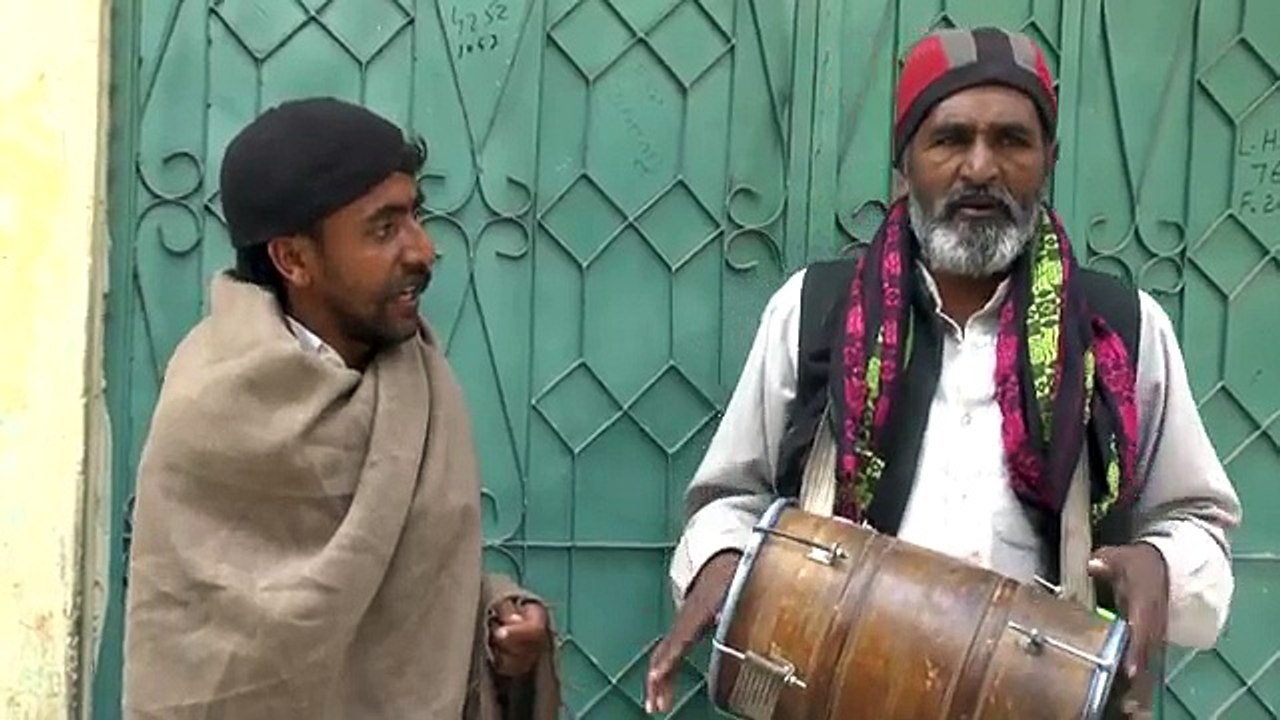 Street Singers in Pakistan