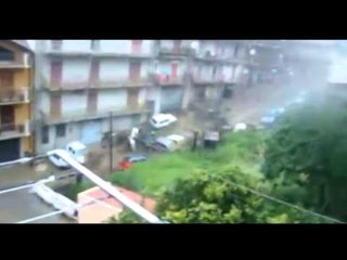 MOTI NE ITALI SHIRA DHE RRESHQITJE DHEU NE ITALI,3 VIKTIMA LAJM