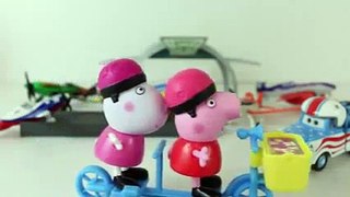 Peppa Pig Bicycle Together and Suzy Sheep with Disney Cars Toy Mater the Greater