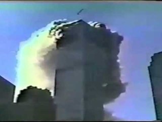 11 SHTATORI 2001 PUBLIKOHEN PAMJE TE PASHFAQURA TE SULMIT NE WTC LAJM
