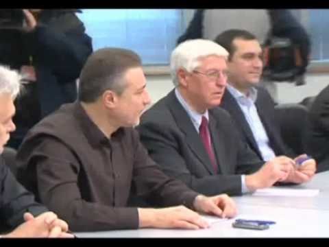 ZGJEDHJET NE MAQEDONI OPOZITA VIJON BOJKOTIN E SEANCA TE KUVENDIT LAJM