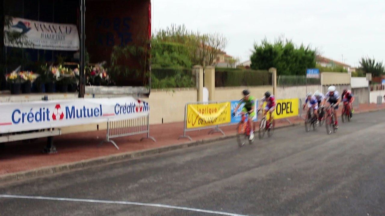 2015 11 29  cyclo cross saint jean d'angely départ cadet