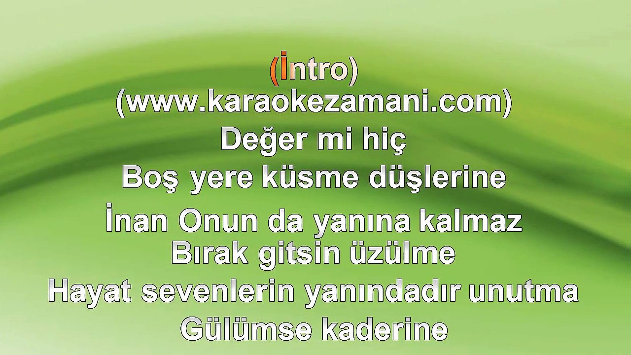 Tarkan - Gülümse Kaderine - (Yak Bütün Fotografları) - 2003 TÜRKÇE KARAOKE