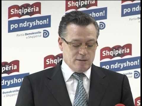 KANDIDATET E PD PUBLIKOHET LISTA,MBI 100 KOMUNA E BASHKI ALEATEVE LAJM