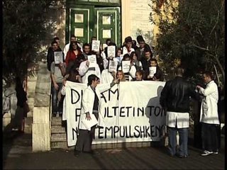 KERKOHET SHKARKIMI DHORI KULE KERKON SHKARKIMIN E DEKANIT TE MJEKSISE LAJM