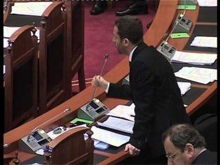 DEBAT PER PYJET OPOZITA AKUZON PER ABUZIME ME PASURINE E POPULLIT LAJM