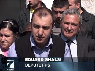 SOCIALISTET NE KOMBINAT LULZIM BASHA U TALL ME TIRANASIT DHE I GENJEU ATA LAJM