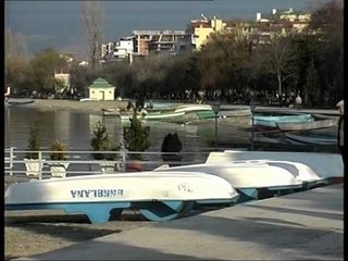 BASHKIA E POGRADECIT JA KENDVESHTRIMET E DY KANDIDATEVE PER KRYETAR LAJM