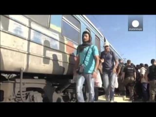 RRITJA E FLUKSIT TE AZILKERKUESVE,MERKEL DHE HOLLANDE TAKOHEN NE BERLIN LAJM