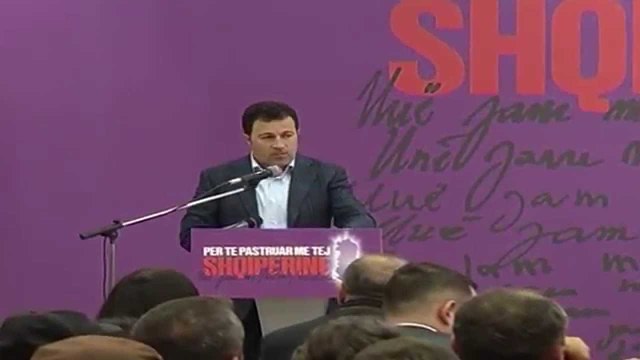 Report TV - Balla i kërkon qeverisë mbështetje për bujqësinë në Prrenjas