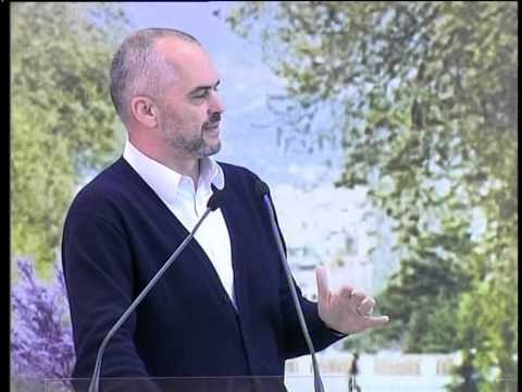 KAMPUS UNIVERSITAR RAMA PREZANTON PROJEKTIN E TRETE TE TIRANES 2020 LAJM