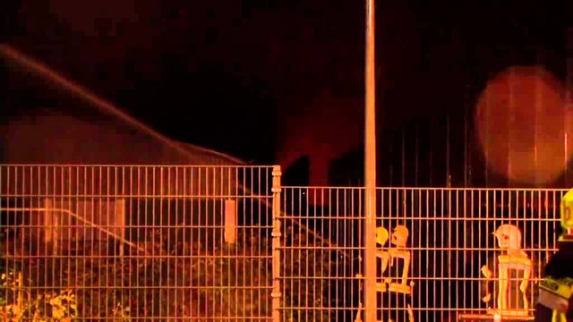DIGJET NJE QENDER EMIGRANTESH NE GJERMANI, POLICIA DYSHON SE ZJARRI ESHTE I QELLIMSHEM LAJM