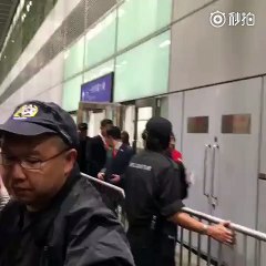 111530 Krystal Heads to MAMA 2015 IN HONGKONG