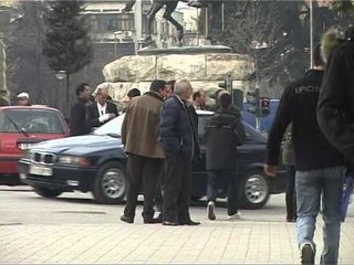 SONDAZH I GALLUP SHQIPTARET MES POPUJVE TE PAKENAQUR PER JETEN LAJM