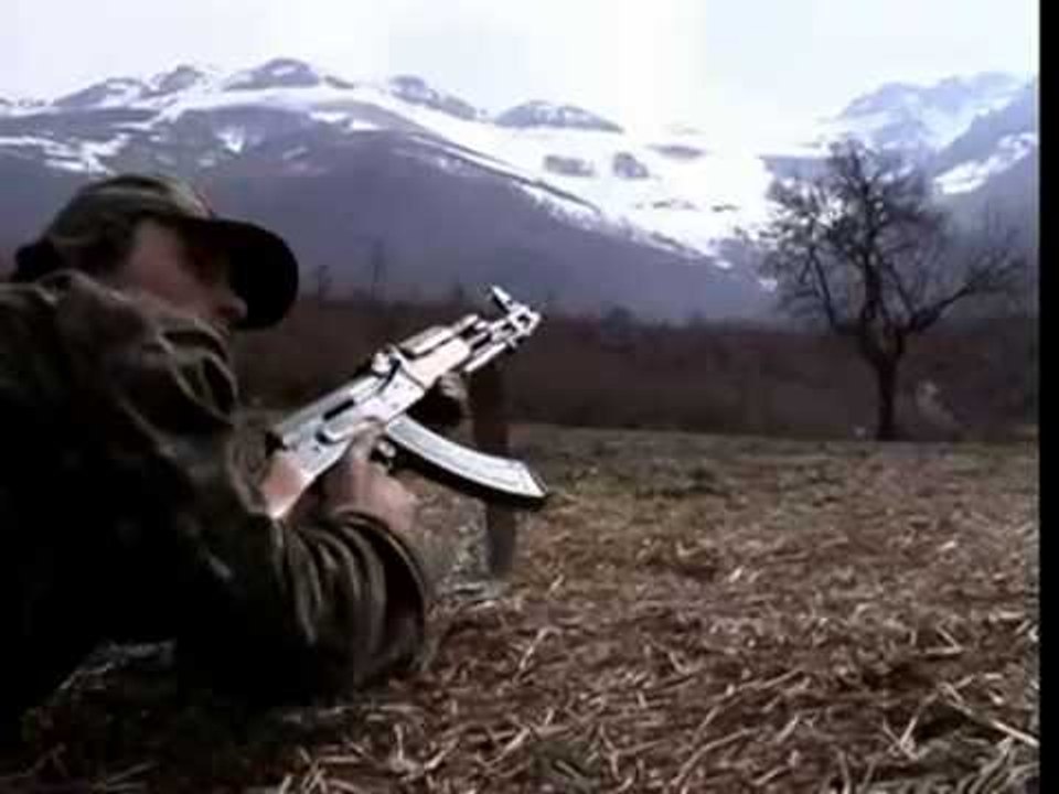 KOSOVARI ARREST NE ZVICER NE PRANGA ISH LUFTETARI I UÇK,KERKOHET NGA SERBIA LAJM