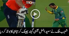 Shoaib-Malik-Bowled-Morgan-ith-Superb-Bowling