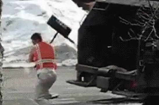 Ты не ты.. когда надаела свoя работа (Are you not you tired .. when its work)