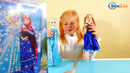 ✔ Куклы Эльза и Анна вместе с Машей делают картинку из пайеток. Dolls Elsa & Anna Frozen Disney ✔