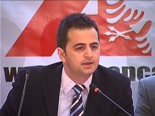 ALEANCA KUQ E ZI KRITIKA PARTIVE PER VONESAT NE NUMERIMIN E VOTAVE LAJM