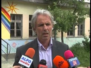 BIE SUVAJA RREZIKUAN 17 FEMIJE NE KOPESHTIN E GJIROKASTRES LAJM