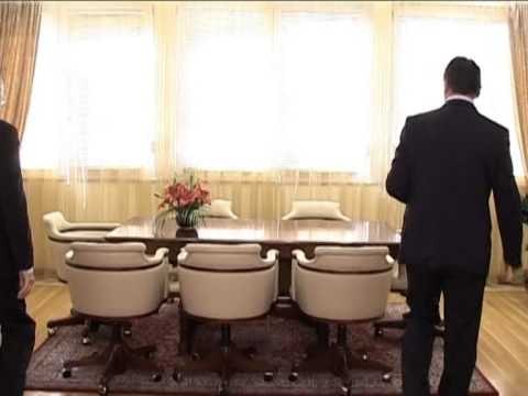 TOPI PRET SANINON PRESIDENTI THIRRJE PER MATURI E ZBATIM TE LIGJIT LAJM