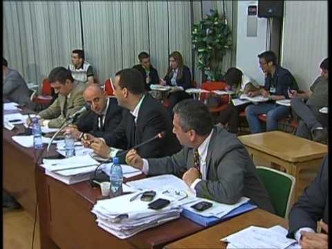 10 KUTI TE REJA 11 VOTA PER EDI RAMEN DHE 4 PER LULZIM BASHEN LAJM