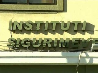 EKSPERTET PER  INSIG SHQIPERIA ME PERVOJA TE KEQIJA PRIVATIZIMESH LAJM