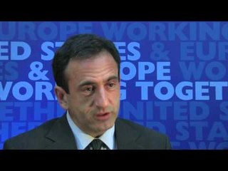 GORDON NE BALLKAN NDIHMESSEKRETARI AMERIKAN I SHTETIT EVITON SHQIPERINE LAJM