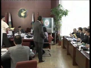 KOLEGJI ZBARDH VENDIMIN TE HAPEN TE GJITHA KUTITE E TJERA,JO TE KRYETARIT LAJM