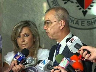 LEHTESIRA PER SHQIPTARET HIQET LEGALIZIMI I DOKUMENTAVE ME DISA SHTETE LAJM