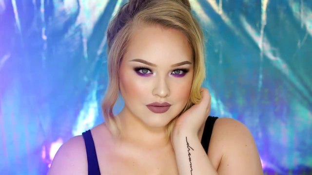 Sparkly Taupe and Purple Smokey Eyes - Greige Lips Look