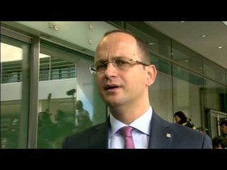 MINISTRI BUSHATI KONFIRMON ANGAZHIMIN E MERKEL PER REFORME NE POLITIKEN E AZILANTEVE LAJM