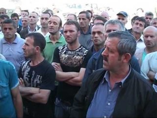 MINATORET E BULQIZES VENDOSIN SHTYRJEN E GREVES SE URISE PER TE MERKUREN LAJM