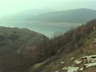 AKSIDENT NE KUKES MAKINA PERPLASET ME TRAKTORIN NJE I VDEKUR LAJM