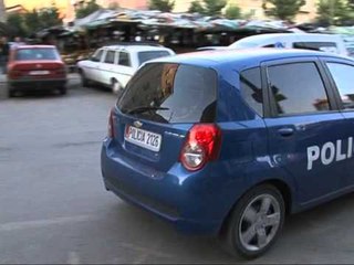 MERRET PENG 33 VJEÇARI RREMBET NE QENDER TE KRYEQYTEIT PER NJE KONTRATE LAJM