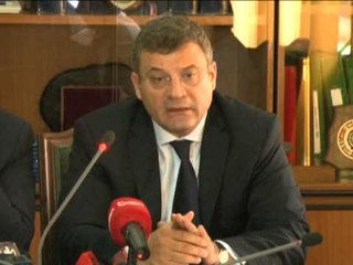 KONTRATA E HELIKOPTEREVE QEVERIA MIRATON BLERJEN E NJE HELIKOPTERI VIP LAJM