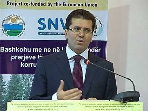 PRERJA E PYJEVE MINISTRI MEDIU AKUZON VENDORET PER NEGLIZHENCE LAJM