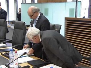 SITUATA NE GREQI MINISTRAT E FINANCAVE TAKIM URGJENT PER EURON LAJM