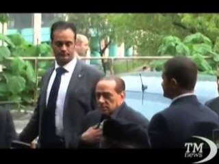 BERLUSKONI LARG MILANIT KLUBI KUQ E ZI MUND TE BLIHET NGA NJE BIZNESMEN RUS LAJM