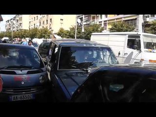 Aksident në Tiranë, përplasen 6 automjete - Top Channel Albania - News - Lajme