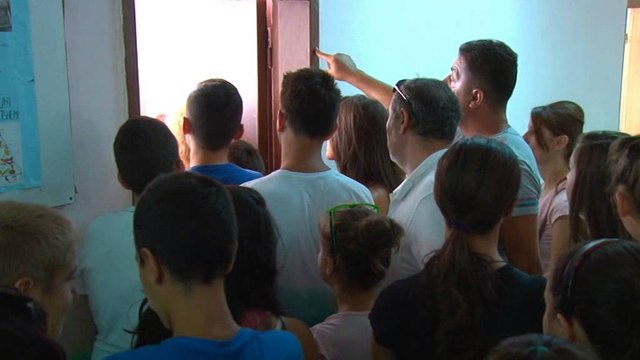 PERGATITJET PER VITIN SHKOLLOR,PRINDERIT SHPENZOJNE MESATARISHT 20 MIJE LEKE LAJM