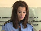 KATER NE PRANGA POLICIA ARRESTON FALSIFIKATORET E PARAVE LAJM