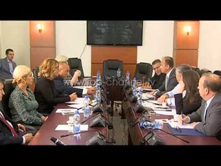 Haradinaj dorëhiqet nga Komisioni i Jashtëm - Top Channel Albania - News - Lajme