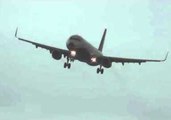 A320 Can't Land Because of Strong Winds