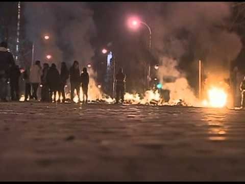 PROTESTA NE KILI STUDENTET PERLESHEN ME POLICINE NE DISA QYTETE LAJM