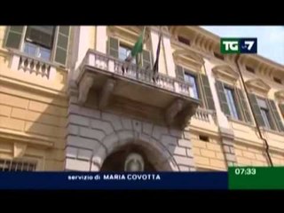 SKANDALI I BASTEVE JEPEN DENIMET NE ITALI ME KEQ E PESON ATALANTA LAJM