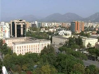 RAPORTI I KLSH KONSTATON DHJETRA SHKELJE NE AGJENSINE E KTHIMIT TE PRONAVE LAJM